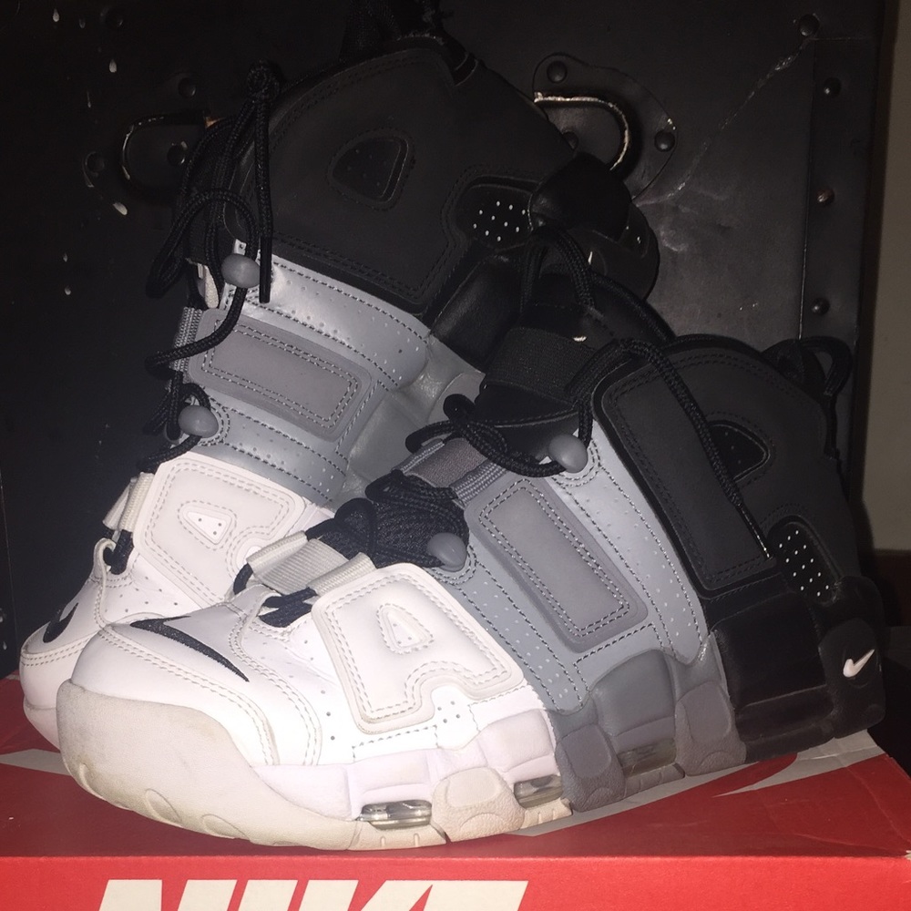Air More Uptempo tricolor 8.5